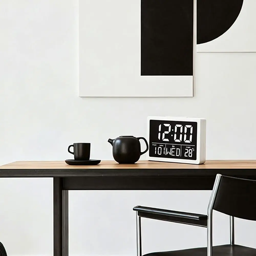 Multifunctional Digital Alarm Clock LED Display Temperature Display Large Screen Clock Alarm Function Large Screen