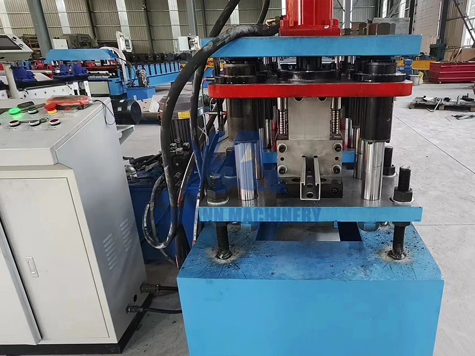 Hochpräzise Unistrut Solar Strut Channel Solar Panel Making Machine Solar Strut Roll Forming Machine Stahlrahmen Maschine