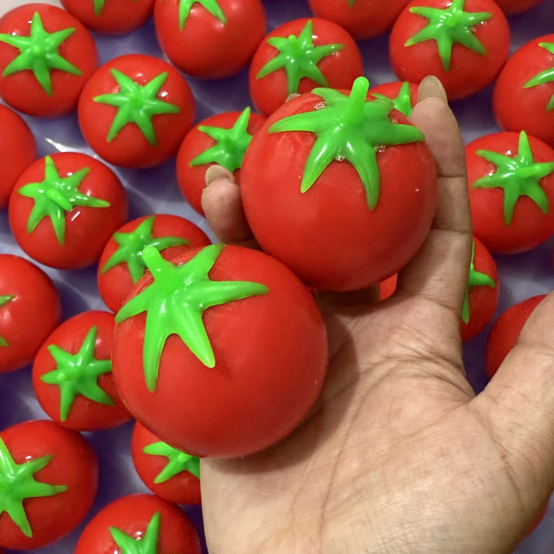 Crunchy Simulation Tomato Fruit Handmade Crispy Stress Relief Squeeze Fidget Toy Decompression Anti Stress Toys for Adult