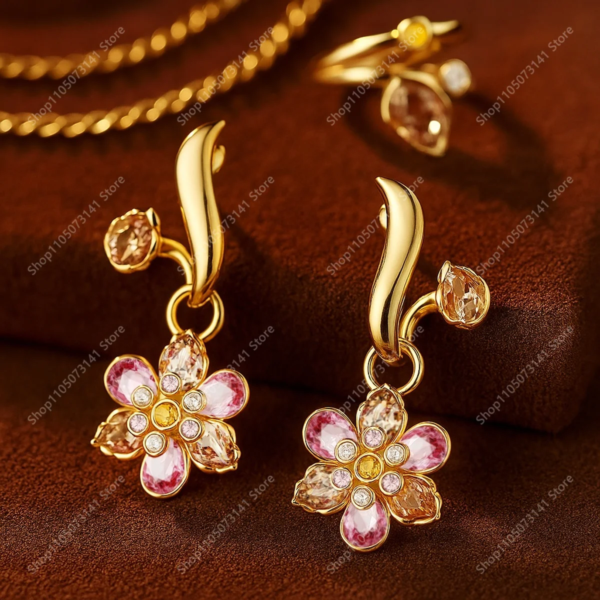 

Благородный и великолепный золотой кулон для банкета Ruihua с цирконием, незаменимый для банкетных вечеринок, элитные украшения - подарок на день рождения