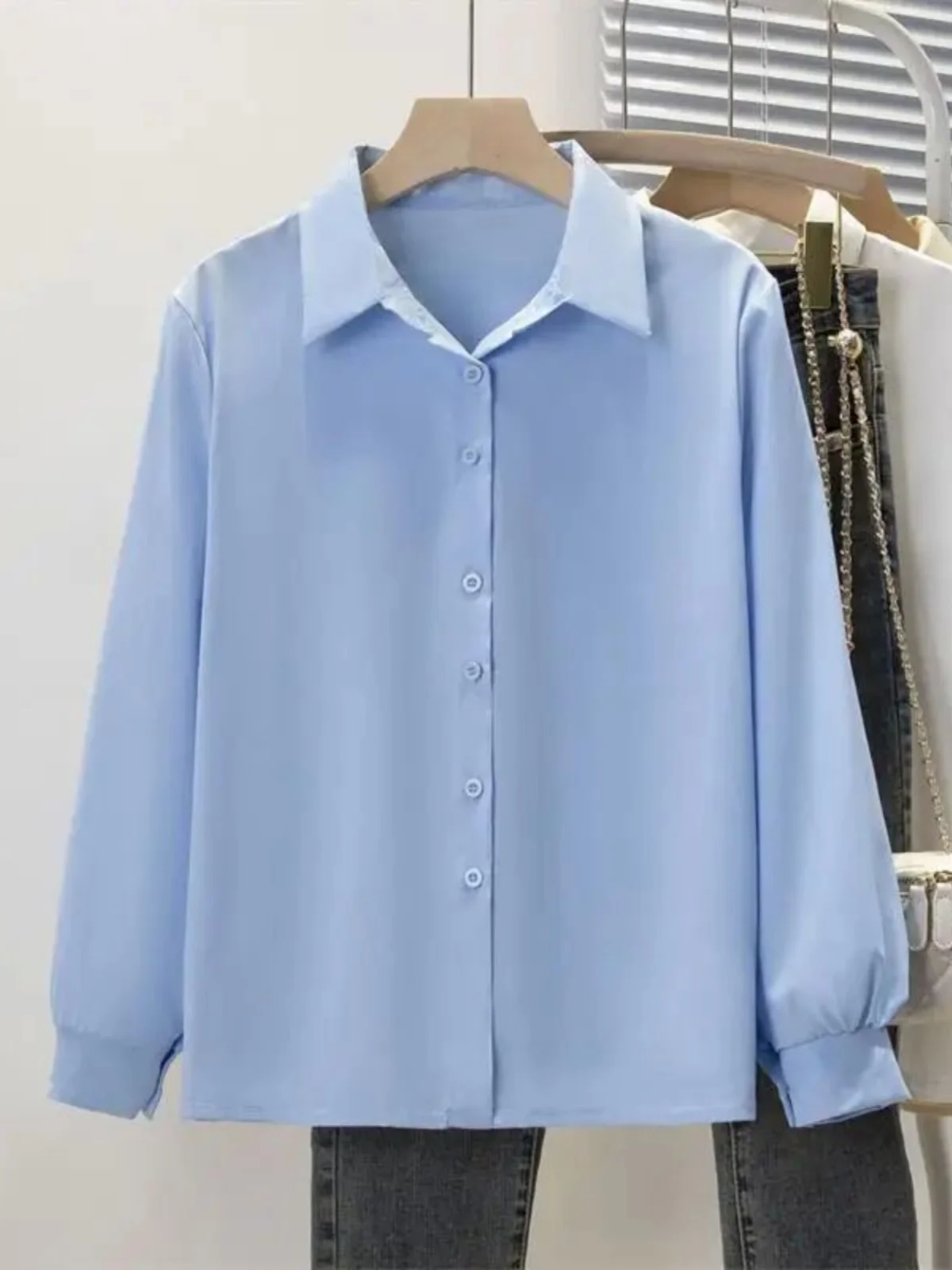 카라가 있는 루즈핏 긴팔 셔츠, 스트릿 스타일, 솔리드 컬러, 버튼업, 여성 패션 가을 컬렉션, 편안한 폴리에스터 소재