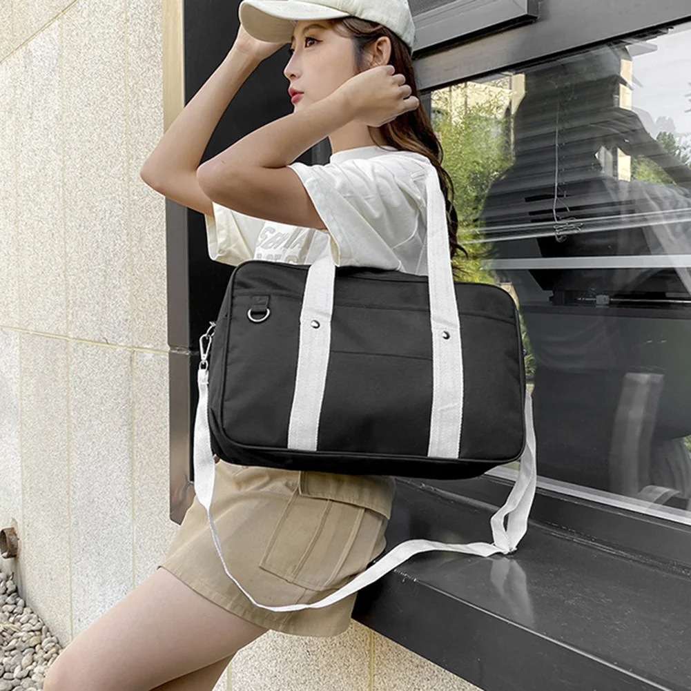 Leichte japanische Schultasche für die Highschool. Robustes, leichtes Material für den täglichen Weg zur Arbeit. Täglicher Pendler-Wochenendausflug – Detail 4