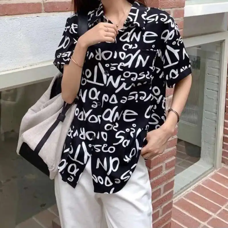 Sommer Hip Hop frauen Blusen Brief Voller Druck Taschen Shirts Street Fashion Tops Blusas Teenager Mädchen Täglichen Casual Kleidung