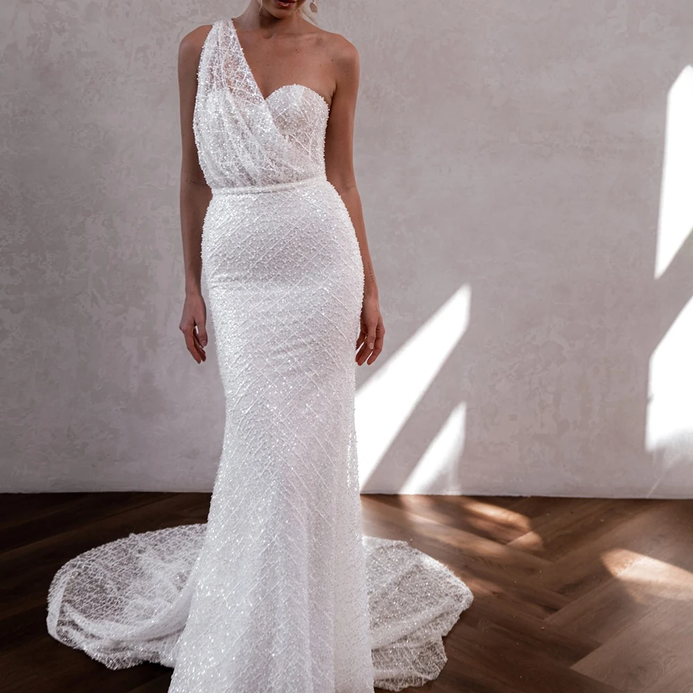 

luxury and Exquisite Lace Sequined One Shoulder Wedding Dress Sweetheart Sweep Train Open Back Sleeveless Floor Length Straight