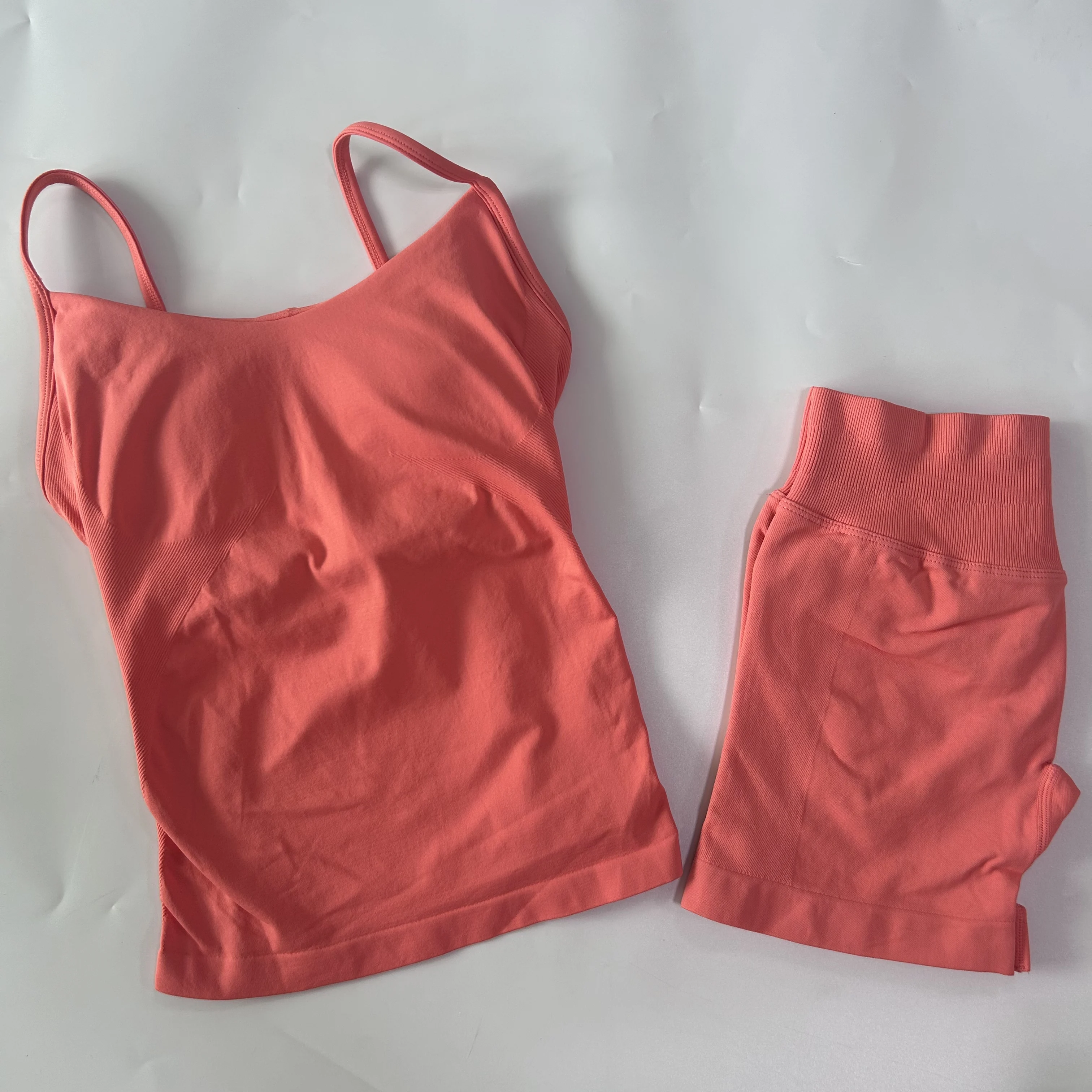 2-teiliges Fitness-Set für Damen, Sportbekleidung, Top mit Rundhalsausschnitt, Scrunch-Yoga-Shorts, rückenfreier Sport-BH, Fitnesskleidung, Yoga-Set, Outfits – Detail 17
