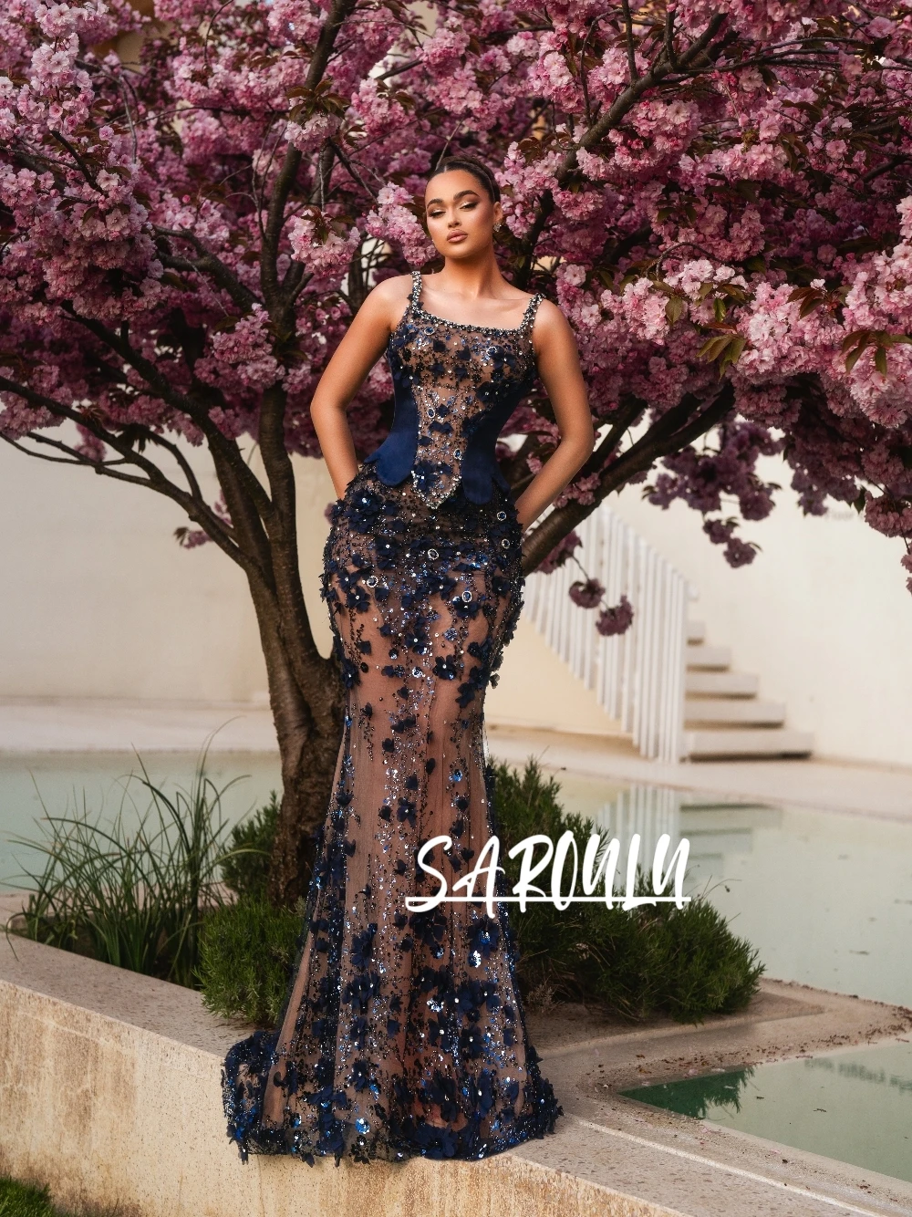 

2026 Luxurious Floral Mermaid Evening Dress Illusion Sparkling Crystals Square Neck Prom Gown Customized Formal Occasions Wear