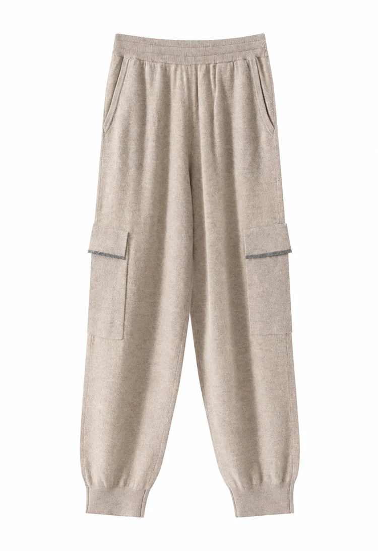 BD3621770 Damen-Cargohose aus 100% Kaschmir mit Kettenbesatz, Cargotasche, elastischem Bund, gerippten Bündchen, entspannter Schnitt, Frühherbst – Detail 10