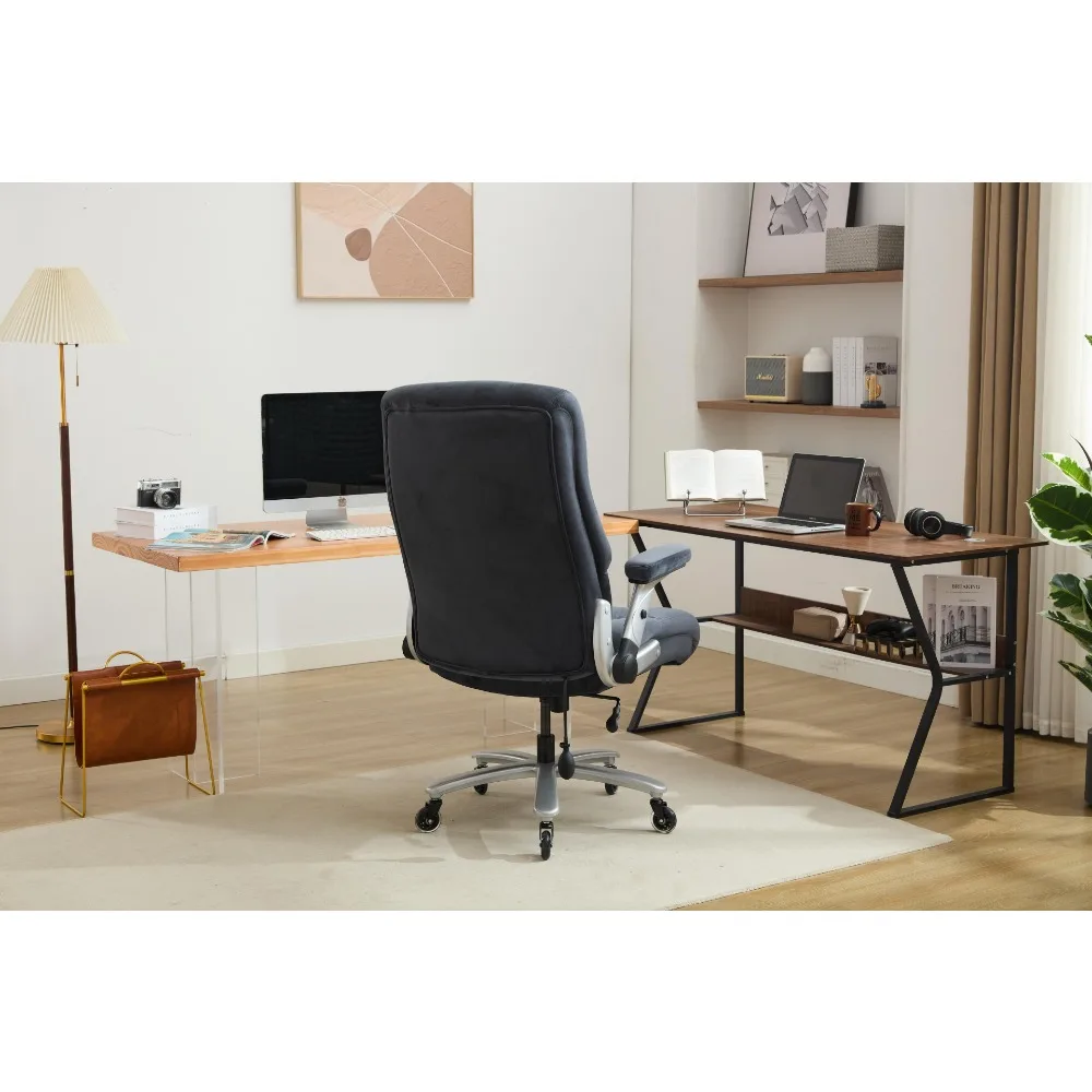 كرسي مكتب كبير طويل القامة مع كرسي كمبيوتر تنفيذي من القماش قابل للتعديل مع مسند ذراع قابل للطي ثنائي الأبعاد وعجلات مطاطية هادئة