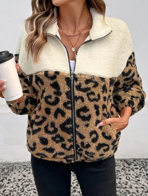 

Flip Collar Fashionable Contrasting Color Splicing Zipper Front Cashmere Jacket for Winter Women's Casual Loose Plush Jacket