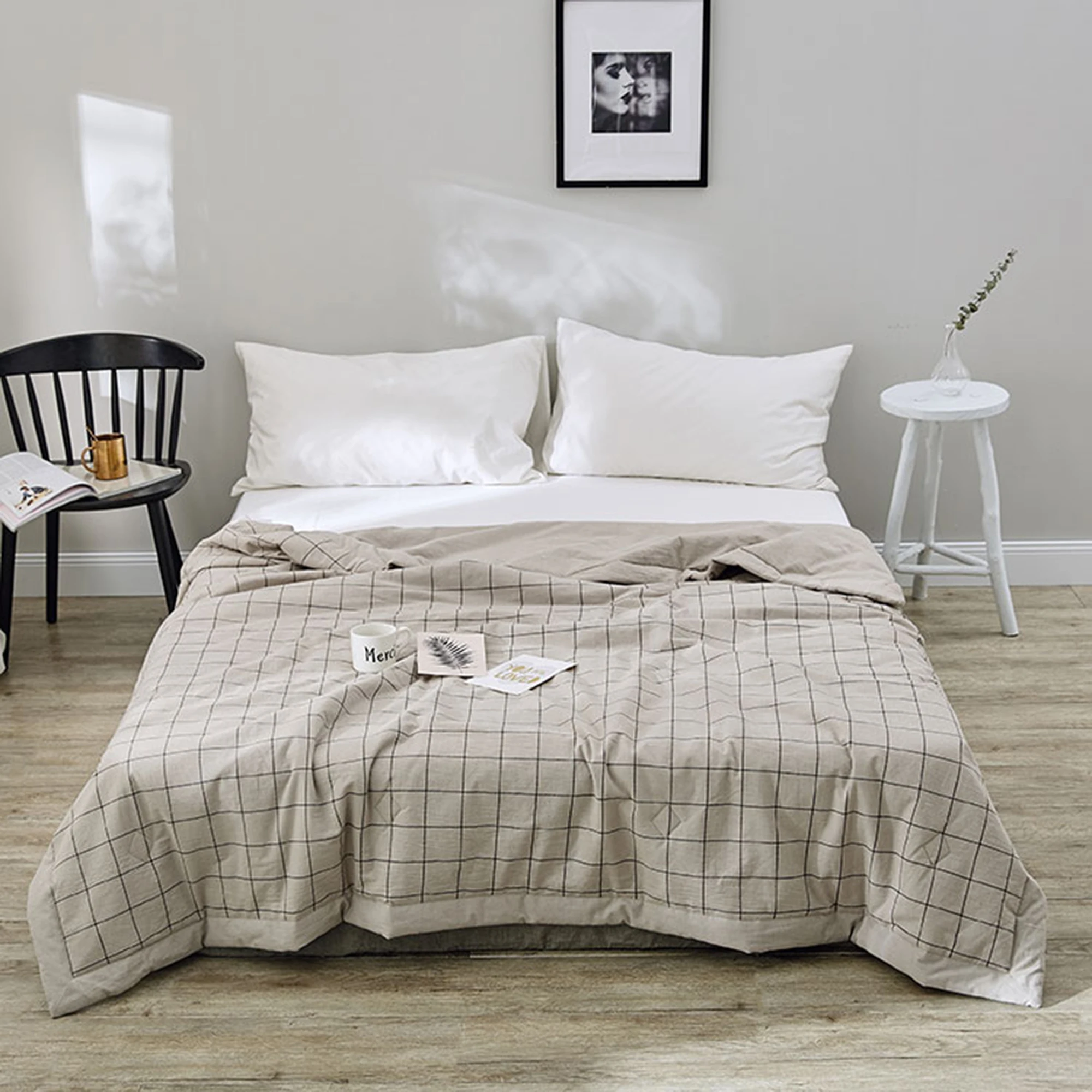 washable and minimalist Nordic style,Khaki medium grid,fit in your school 200x230CM bed，Washable cotton summer quilt