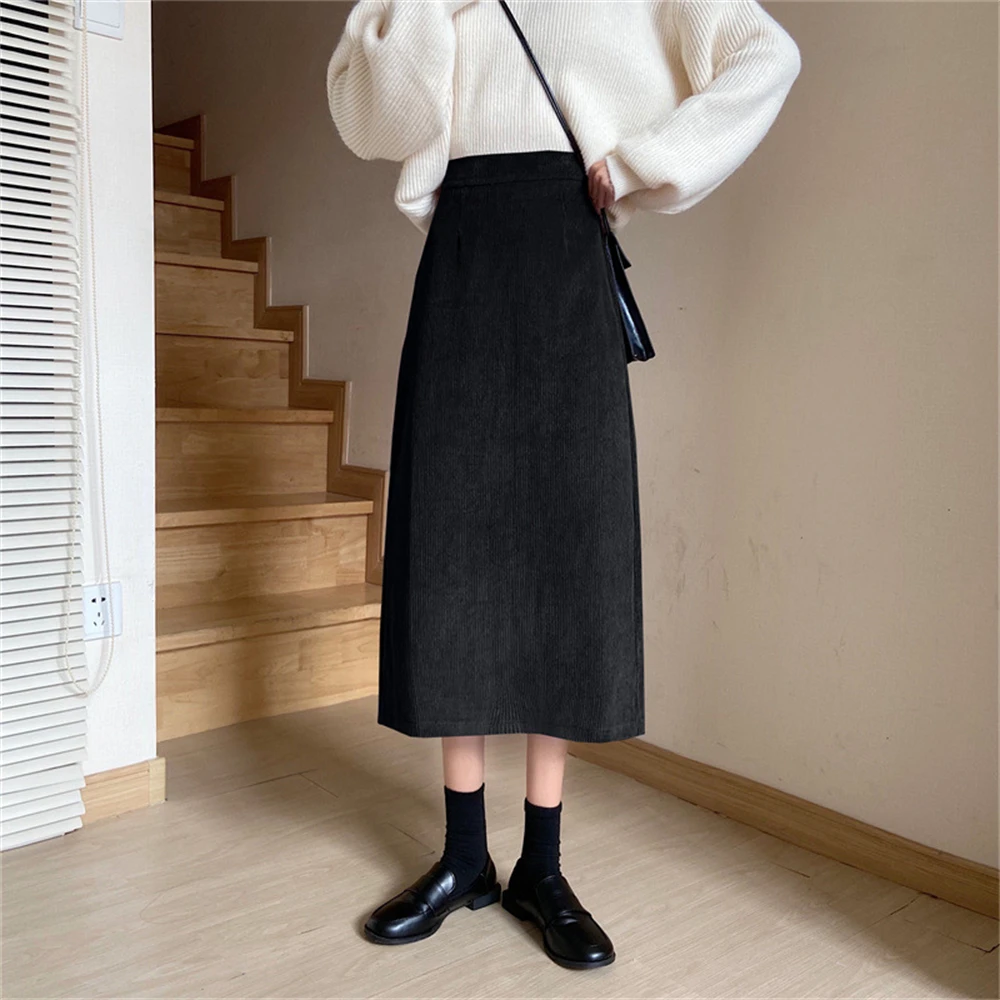 Plus Size Women's Autumn Winter New Corduroy Back-slit Skirt Ladies Vintage High-waist A-line Mid-length Wrapped Hip Half Dress