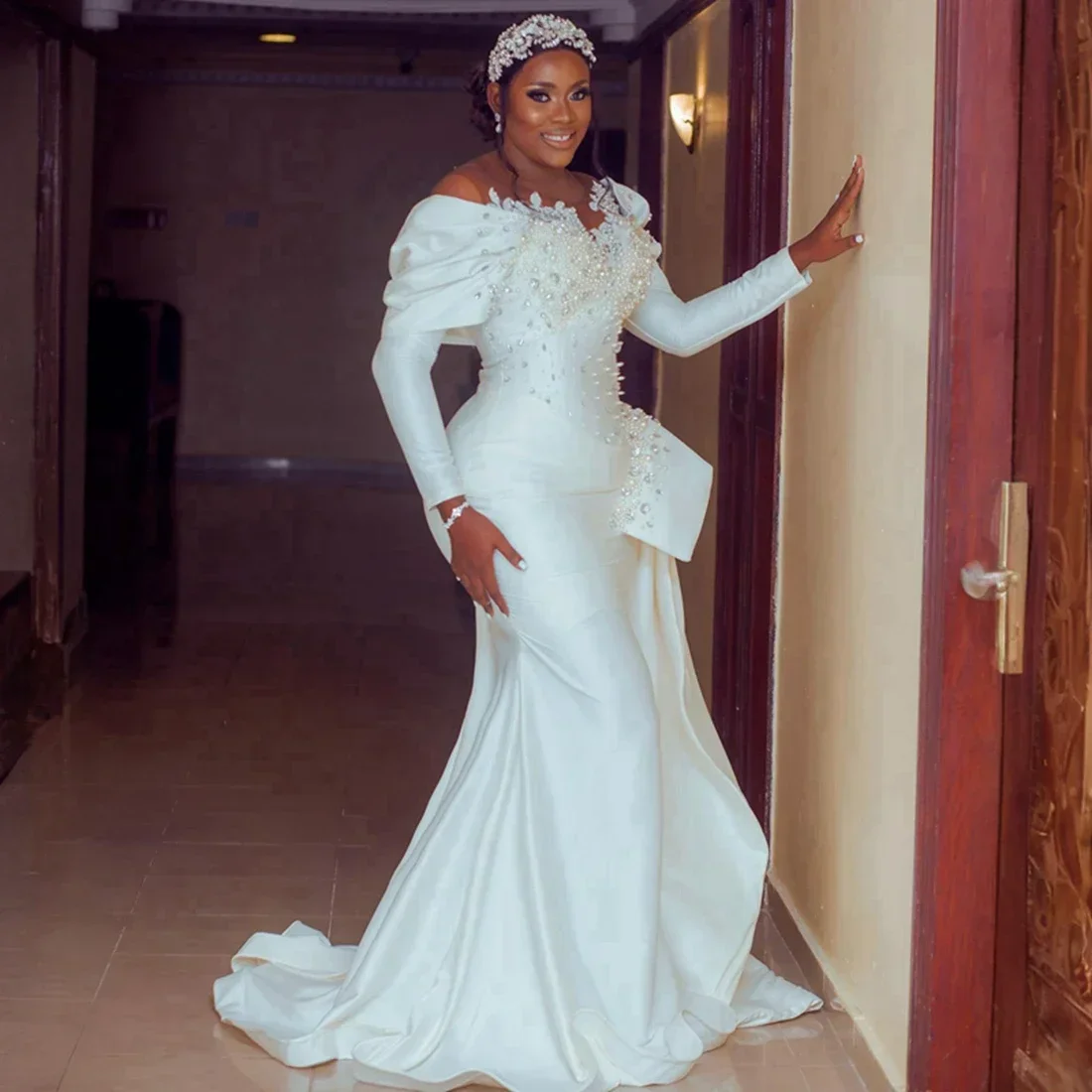 Customized  Scoop Neck Handmade Pearls  Mermaid Wedding Dress Vestidos De Novias African Arabic Nigeria Bridal Gown