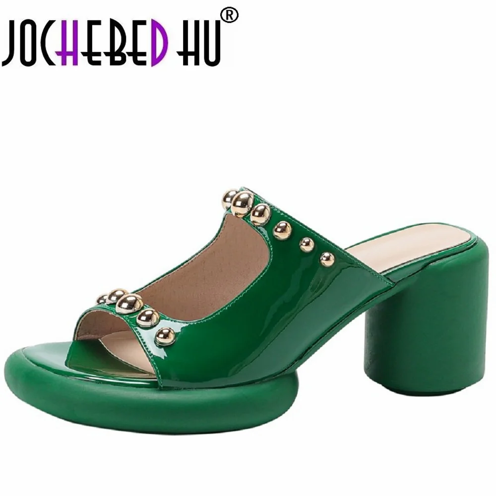 

【JOCHEBED HU】Summer thick-soled outer wear rivet patent leather slippers thick high-heeled dress all-match waterproof platform