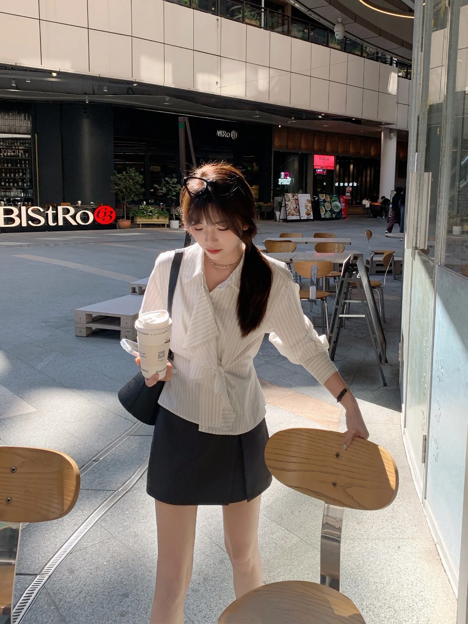 

Женская полосатая рубашка с длинным рукавом из весенней коллекции: повседневный стиль, тонкая ткань из смесового полиэстера, прямой крой