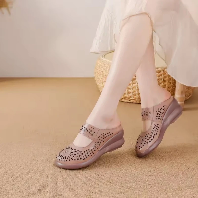 امرأة الرجعية الانزلاق على تسد أحذية السيدات الرجعية متأنق النعال جديد الجلد الحقيقي انقطاع النعال النساء الصيف مغلقة تو إسفين البغال #4