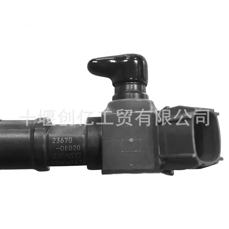 Common-Rail-Injektor 23670-0e010 23670-0e020 Milwaukee