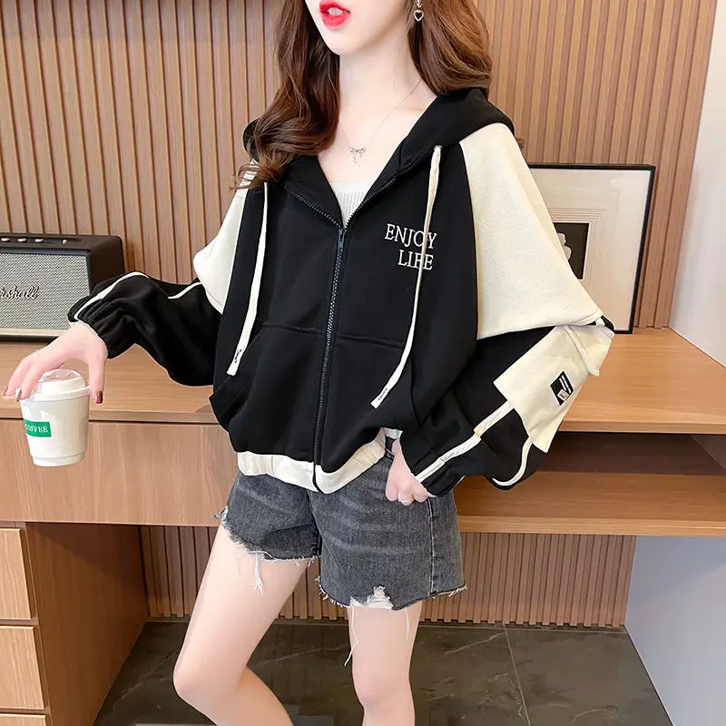 Women's Outerwear Short Hooded Sweatshirt Zipper for Slimming and Age Reducing Instagram Explosive Street Trend