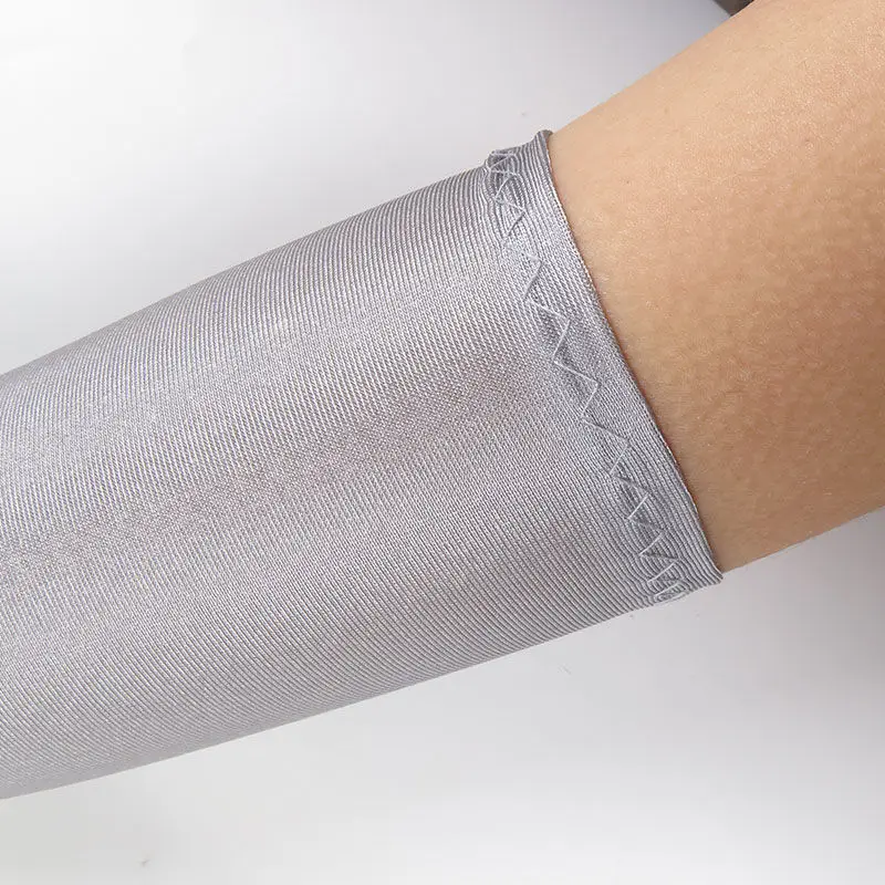 Рисунок 5 - Женские атласные длинные рукавицы