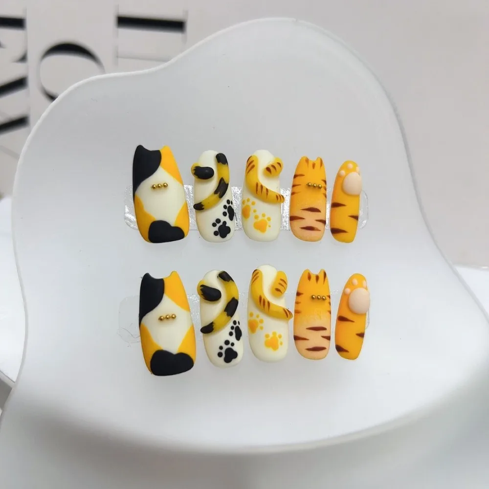 10 Pieces Japanese Style Cute Three Flowers Cat Handmade Press On Nails Tiger Spot 3D Tail Paw Art Fake Nails Removable Reusable