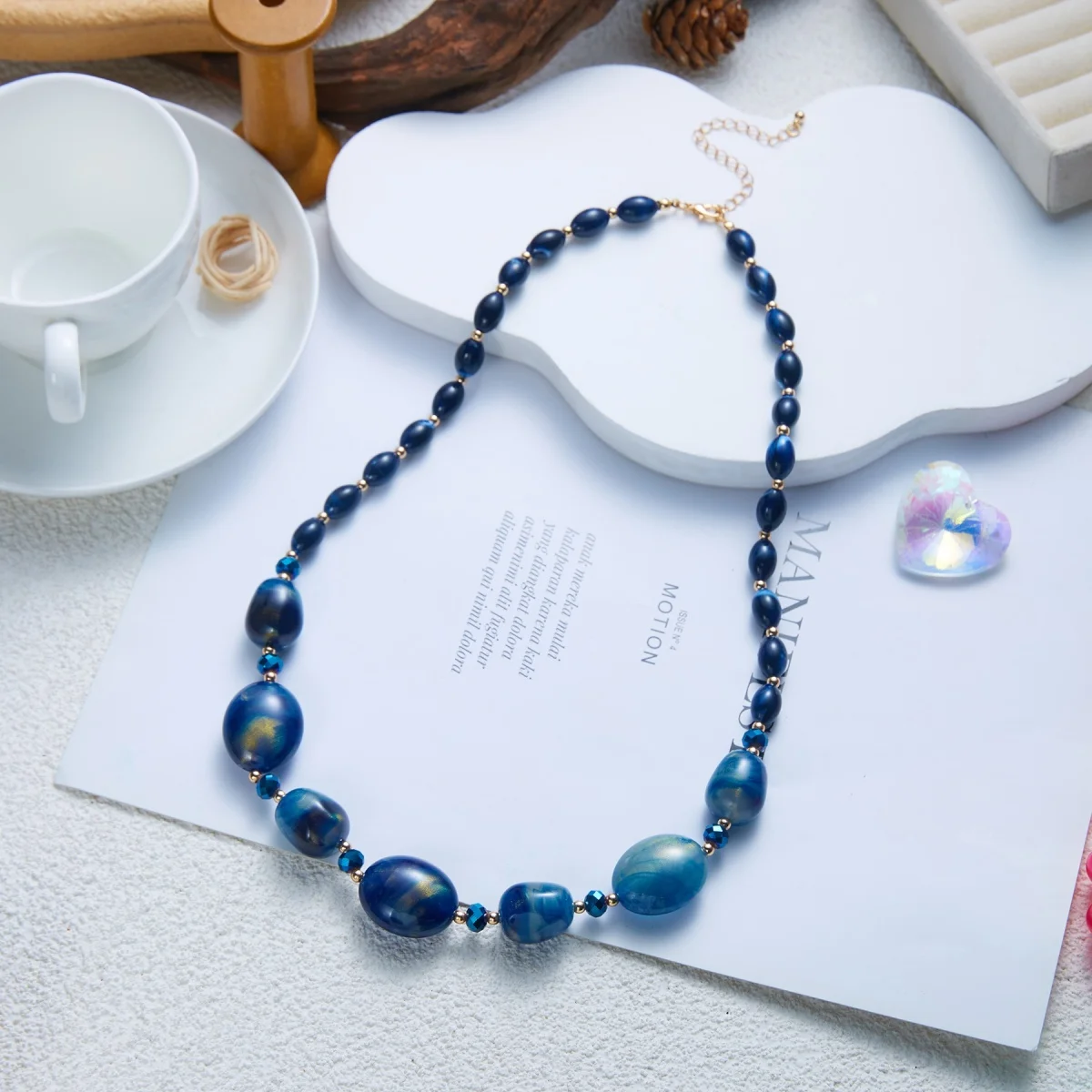 Trendige Punk-Halskette mit unregelmäßigen Harzperlen für Damen und Herren, minimalistische geometrische Acryl-Kristallperlen, Choker, Partyschmuck – Detail 22