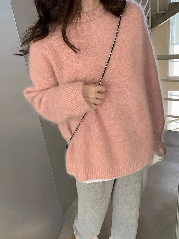 Autumn and winter women\'s casual solid color round neck long sleeved loose sweater