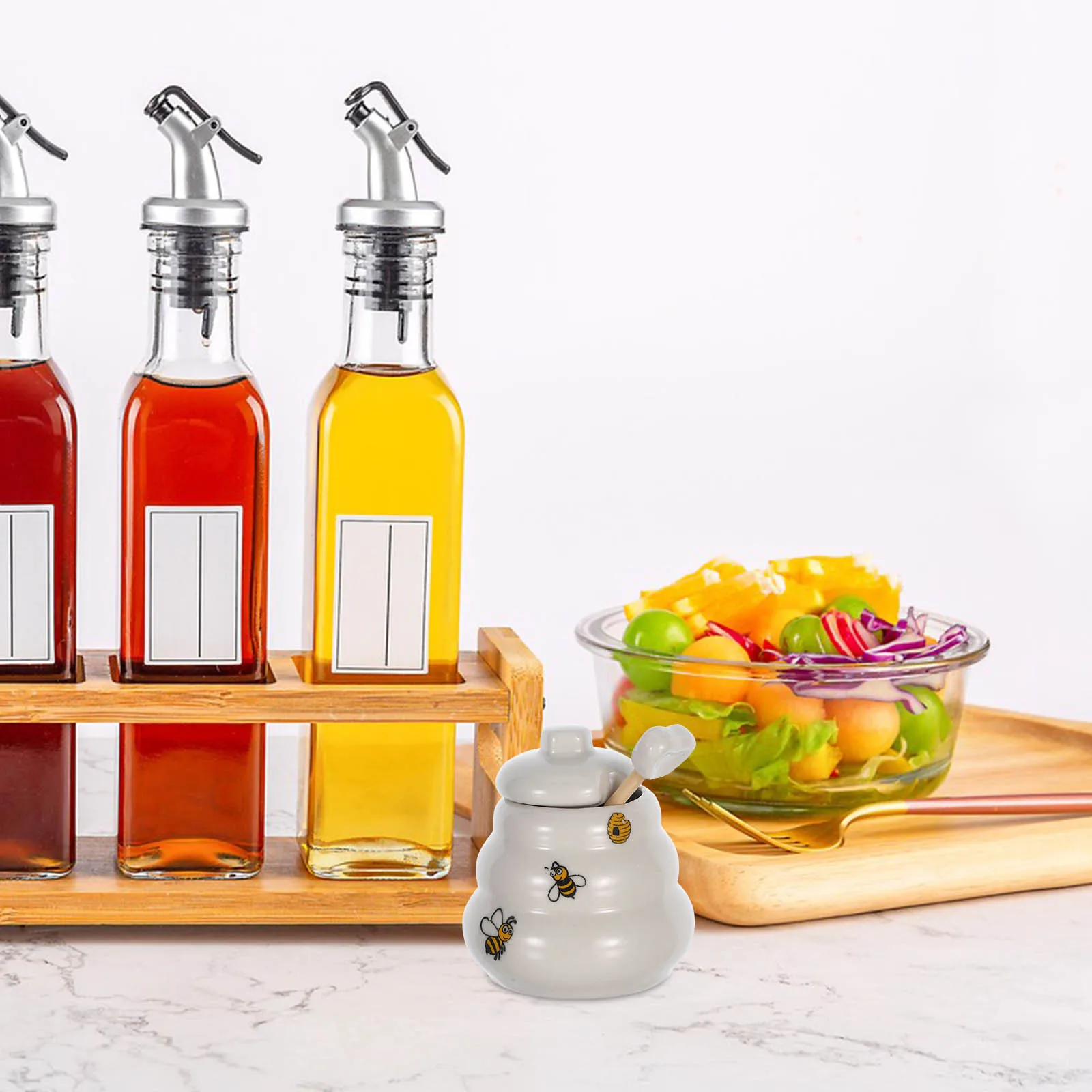 

Honey Jar Ceramic Bee Pattern Creative Design Honey Storage Wedding Favor Decorative Spice Jar Ceramic Sugar Bowl with Lid