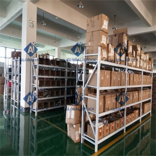 

330400-02-05 Совершенно новый оригинальный точечный ПЛК