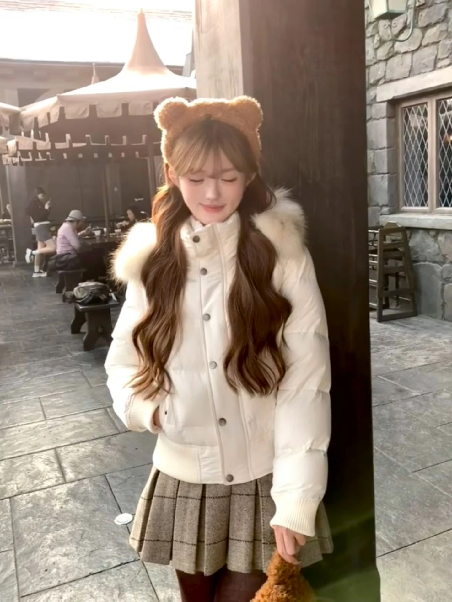 

Белая женская утепленная куртка с капюшоном и воротником-стойкой, корейский стиль, однотонная, на молнии, длинная, для повседневной носки