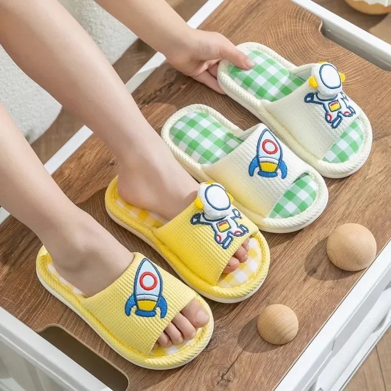 2026 Cartoon linen fan slippers children four seasons home floor household mute cotton linen sweat slippers soft and comfortable