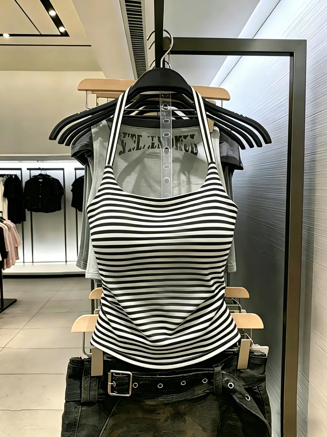 

Sexy Striped Halter Neck Vest Women's Summer New Style Outerwear Top Self-Keeping Pad Strapless Tank Top Korean Style Slim Fit