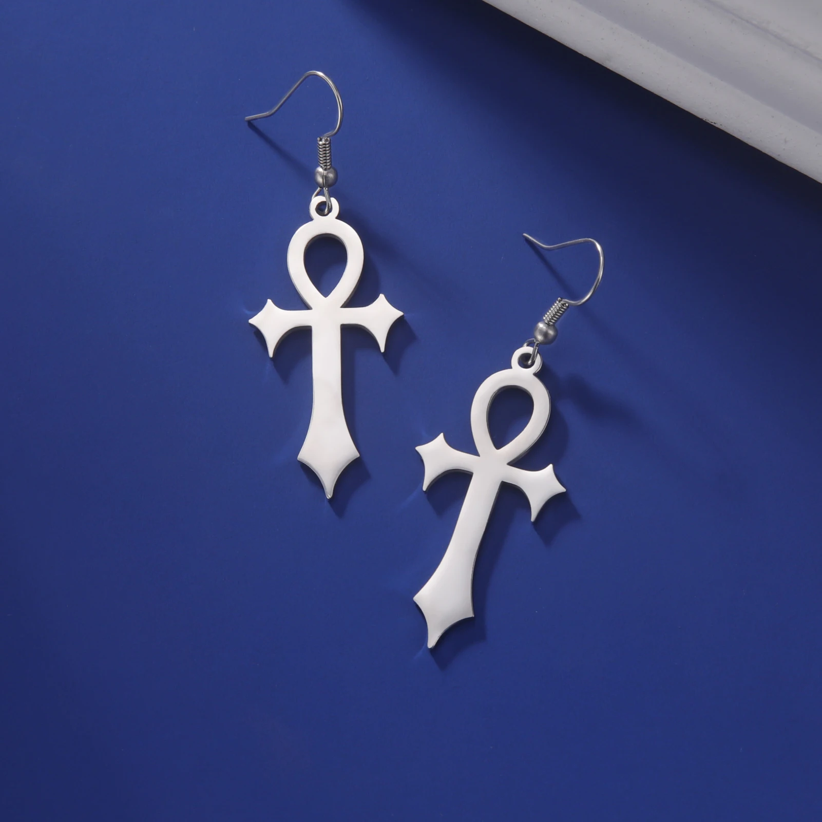 أقراط متقاطعة من skyريم على الطراز القوطي من Ankh أقراط متقاطعة من الفولاذ المقاوم للصدأ أقراط مصريّة واقية للسيدات هدية مجوهرات عتيقة #1