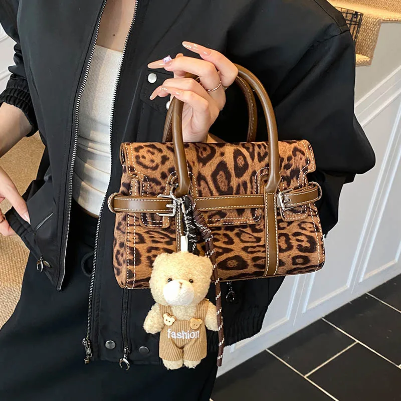 

Women Suede Leather Shoulder Bag 2025 Winter Fashion Retro Short Handle Tote Bag Luxury Designer Handbags and Purses Small Bag