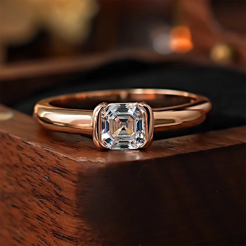 Karachis Ice-clear Simulated Diamond Ring Pillow-shaped Small Sugar Cube Asscher 925 Silver Gold-plated Commuting Simple Jewelry