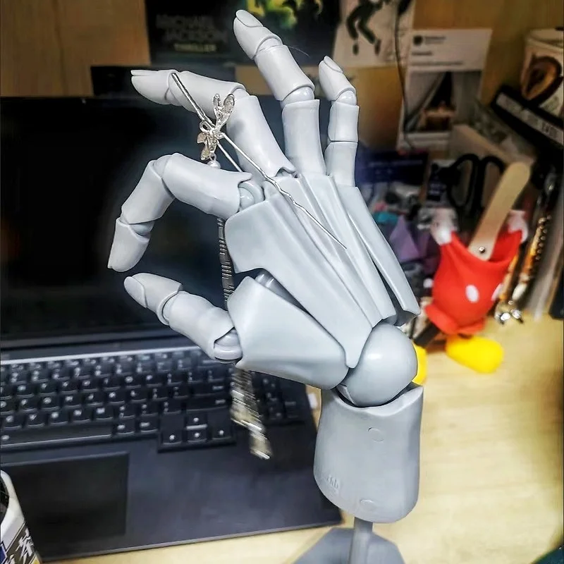 Hot Selling 1/1 Movable Finger Bionic Hand Model Drawing Comic Art Prop Realistic Supermode Collection Body Accessory Decoration