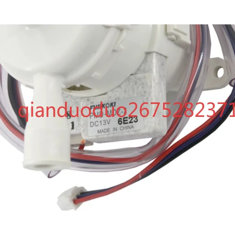 

Suitable for Mitsubishi Electric Air Conditioning Multi-line Drainage Pump N56600200 PMD-MDZ-2 PEAZ