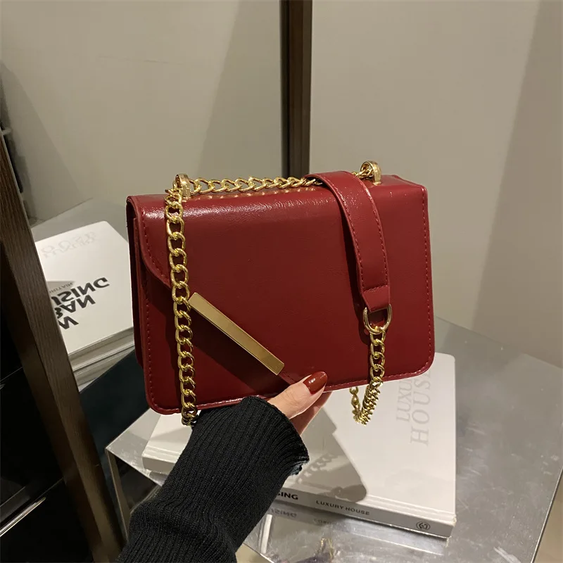 

Spring Shoulder Bag Versatile Square Purse for Women Chic Crossbody Bag Minimalist Day-to-Night Tote Elegant Top Handle Bag​