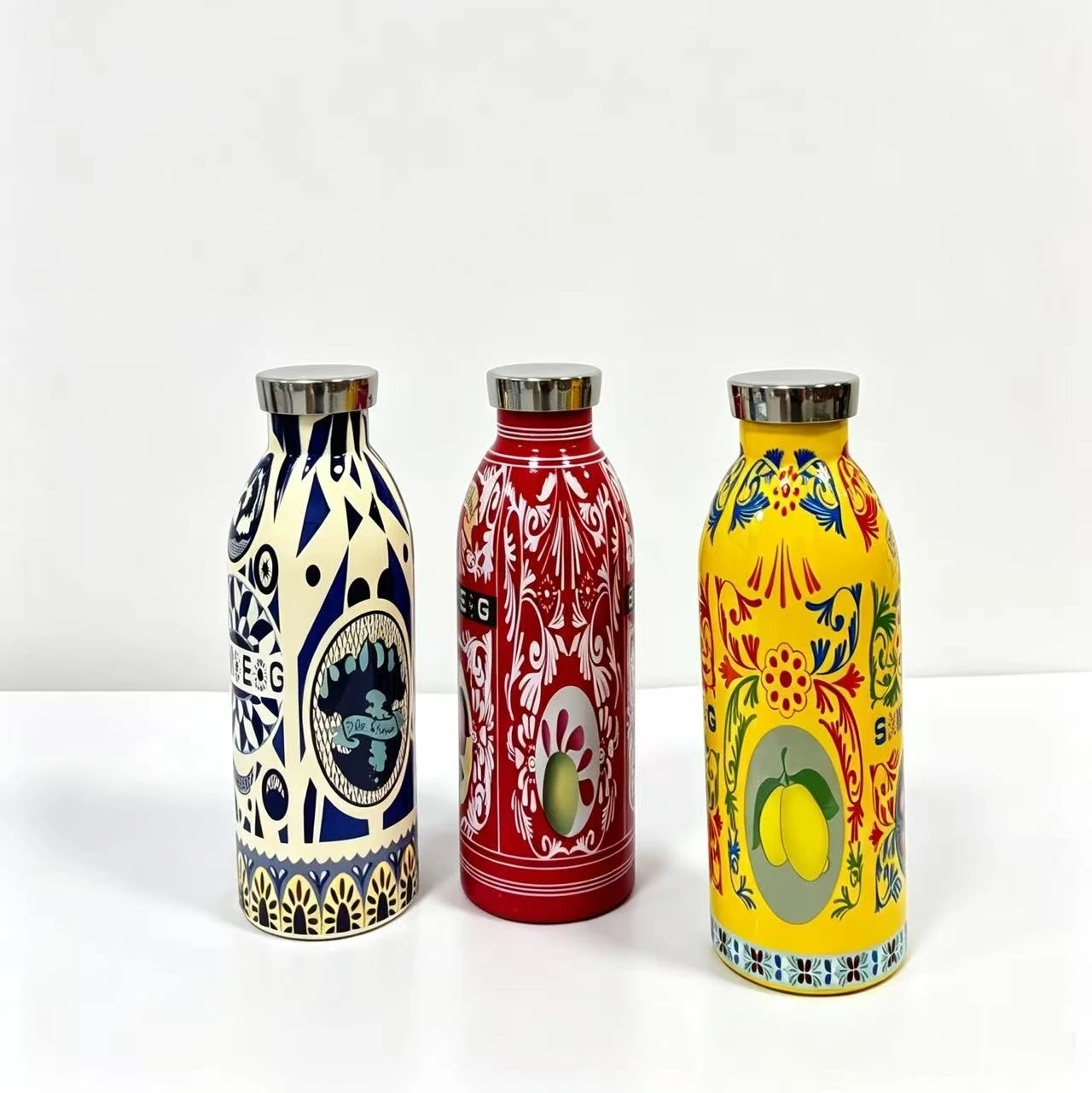 New 4-Color Three-Dimensional Patterned Insulated Cup Made of Stainless Steel Material With High Aesthetic Value And Fashionable