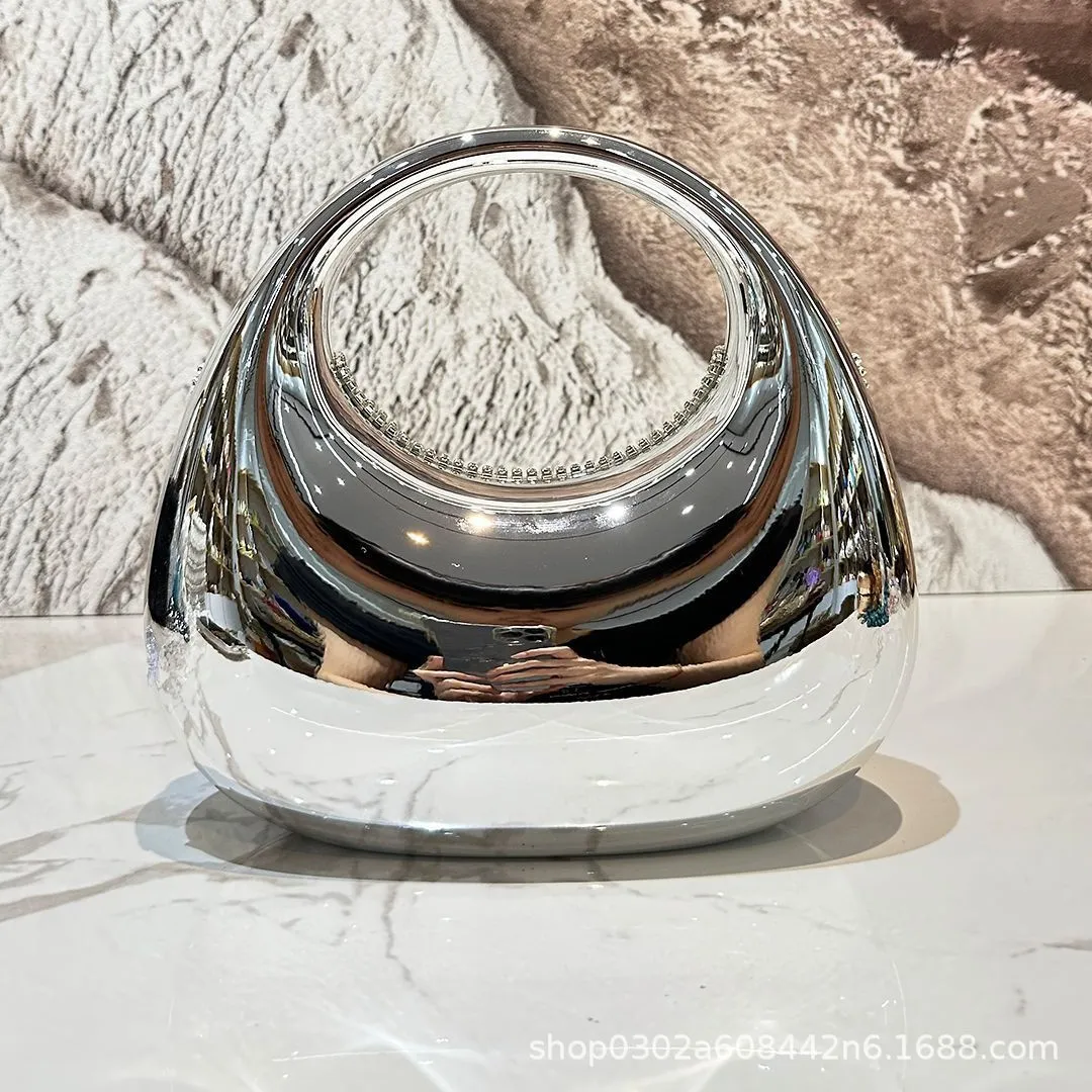 حقيبة يد أكريليك لامعة جديدة فاخرة من الألماس الفضي وحقيبة عشاء مزخرفة مهدبة