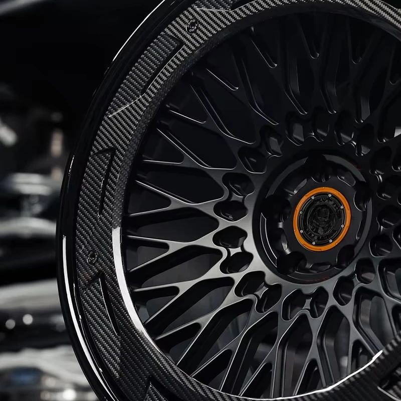 Zdjęcie 6: Kute felgi samochodowe ze stopu aluminium z włókna węglowego 5x114.3 5x120 5x130 18 19 20 22 24 26 cali do Mercedes Rolls Royce