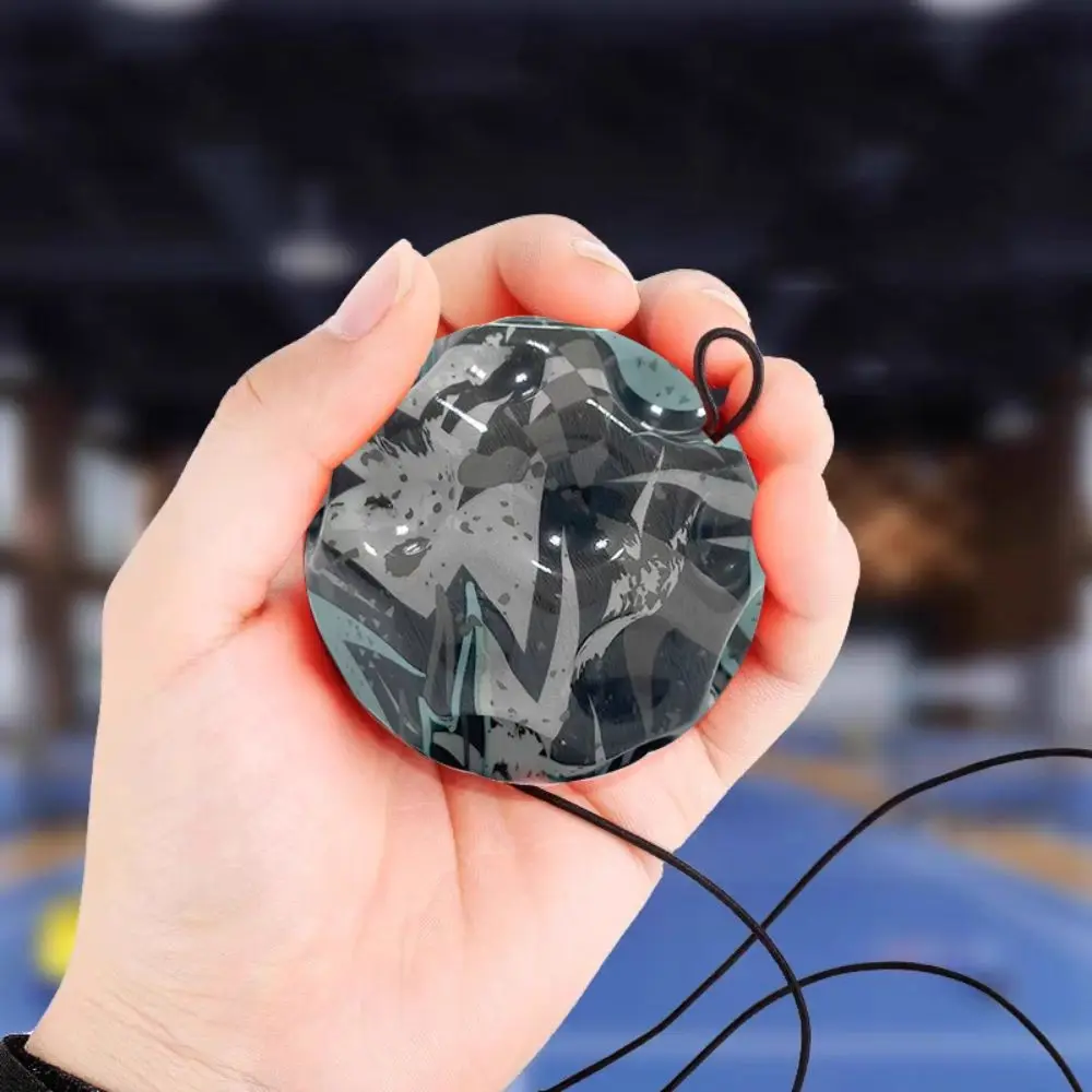 ジャンプボール高弾むボールマルチホールハンドボールゲームリストリターンゴムボールストラップ付きミニ手首弾性ボール子供のおもちゃ