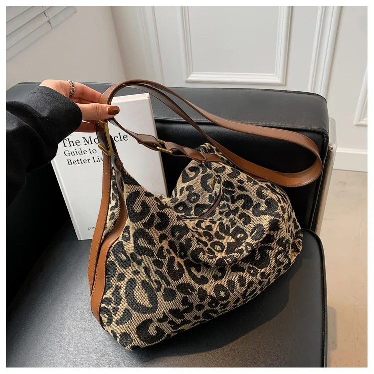 Casual Women Shoulder Bags Leopard Canvas Hobo Bag Female Large Capacity Messenger Bags Soft Crossbody Handbag for Women