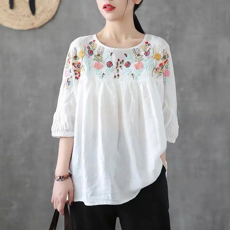 Casual Female Embroidery Spliced Loose Tops Pullovers Summer Vintage Fashion Round Neck Half Sleeve T-shirt Women\'s Clothing