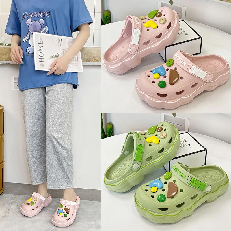 2023 Summer Women\'s Casual Non-slip Waterproof Slippers Women Classic Nursing Clogs Hospital Men Work Medical Sandals