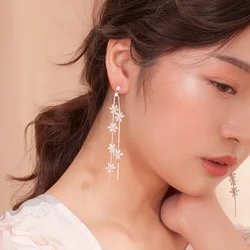 A Pair Of Fashionable High-end Tassel Flower Shaped EarringsSuitable For Goddess Banquet Party Jewelry Accessories