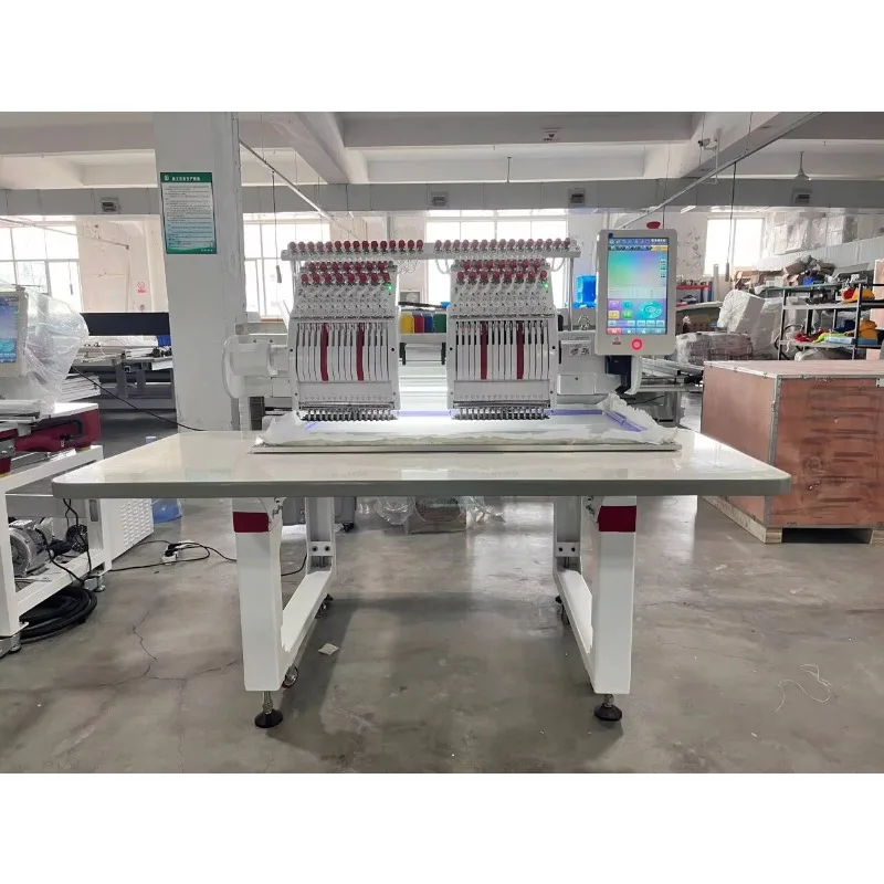 Yeshi Multifunktionale, individuelle Farbe und Logo, 16 Sprachen, 1200 U/min, zwei Köpfe, computergesteuerte Stickmaschine