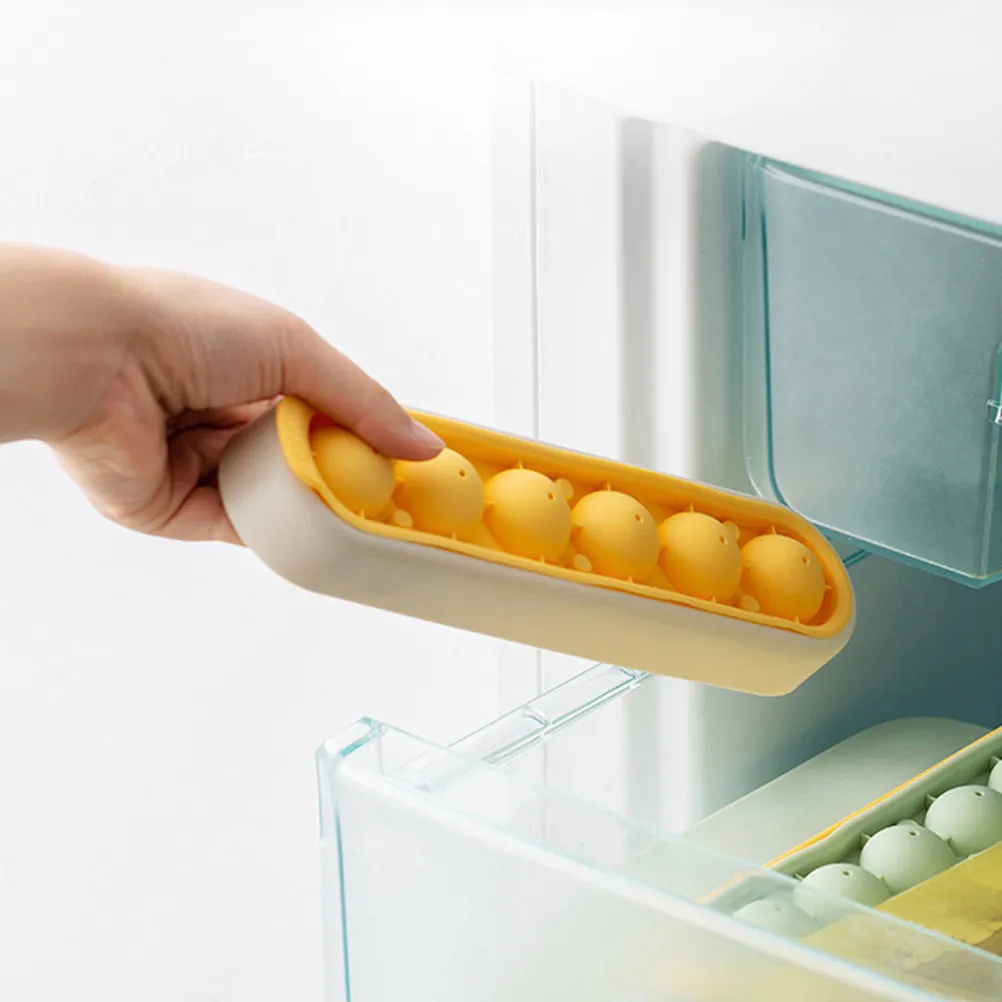 Leak-Proof Multi-Grid Ice Mold Tray Premium Material Fast-Freezing Round Ice Ball Maker for Whiskey Cocktails Juice Soda Elegant