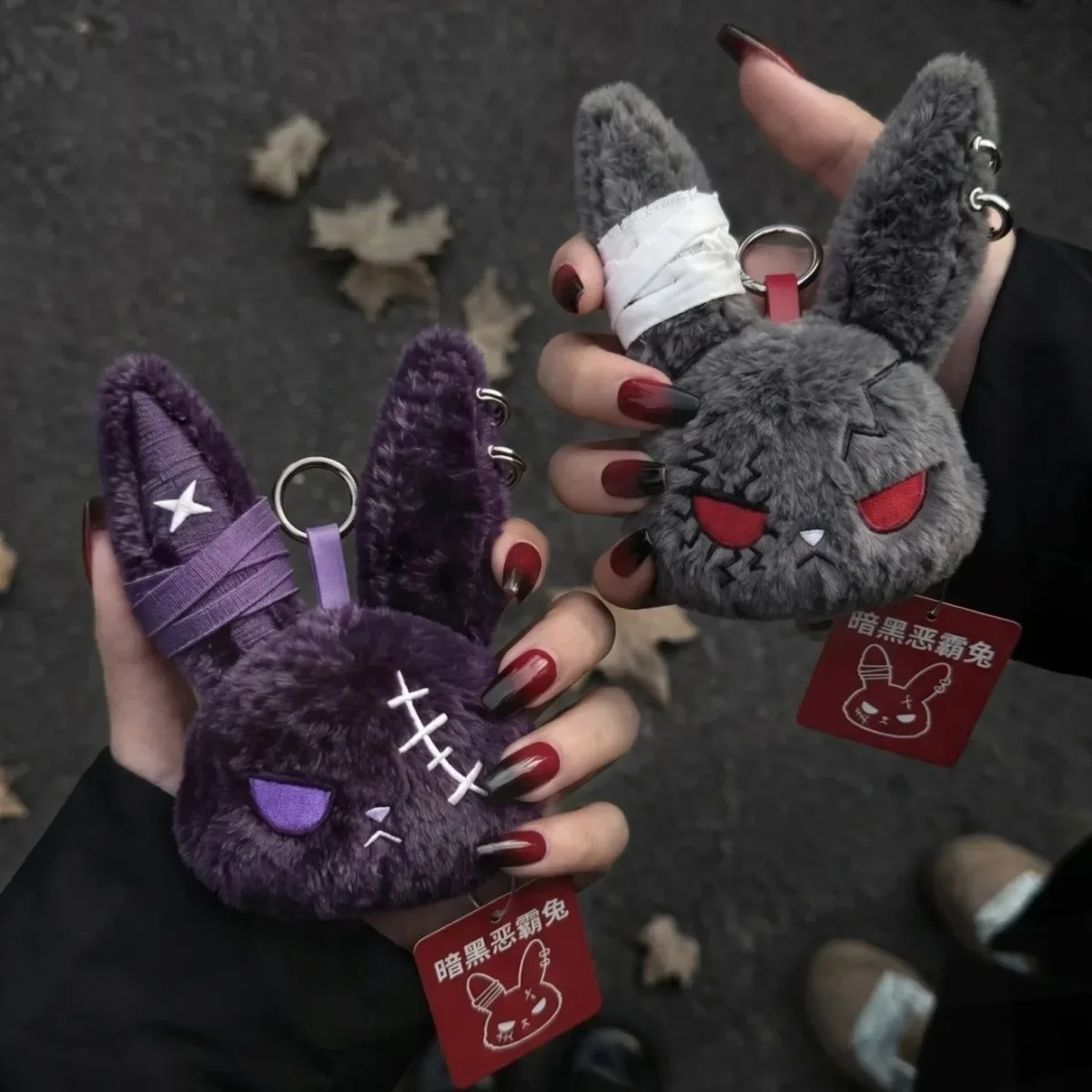 Heißer Gothic-Häschen-Plüsch-Schlüsselanhänger, Hasen-Taschenanhänger mit Bandage-Design, Kawaii-Schlüsselring-Anhänger, Auto-Taschen-Ornament, Geschenk für – Detail 3