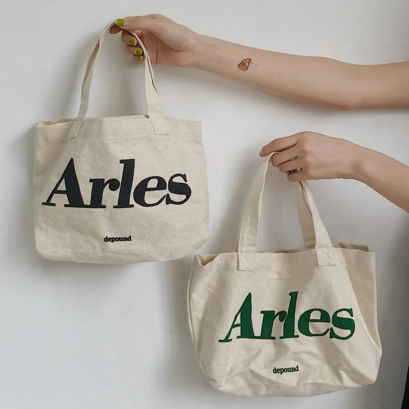 

2025 Canvas Hand Bag for Women Letter Printed Ins Casual Tote Bag Cotton Reusable Cloth Shopping Beach Bags Versatile Cloth Bag