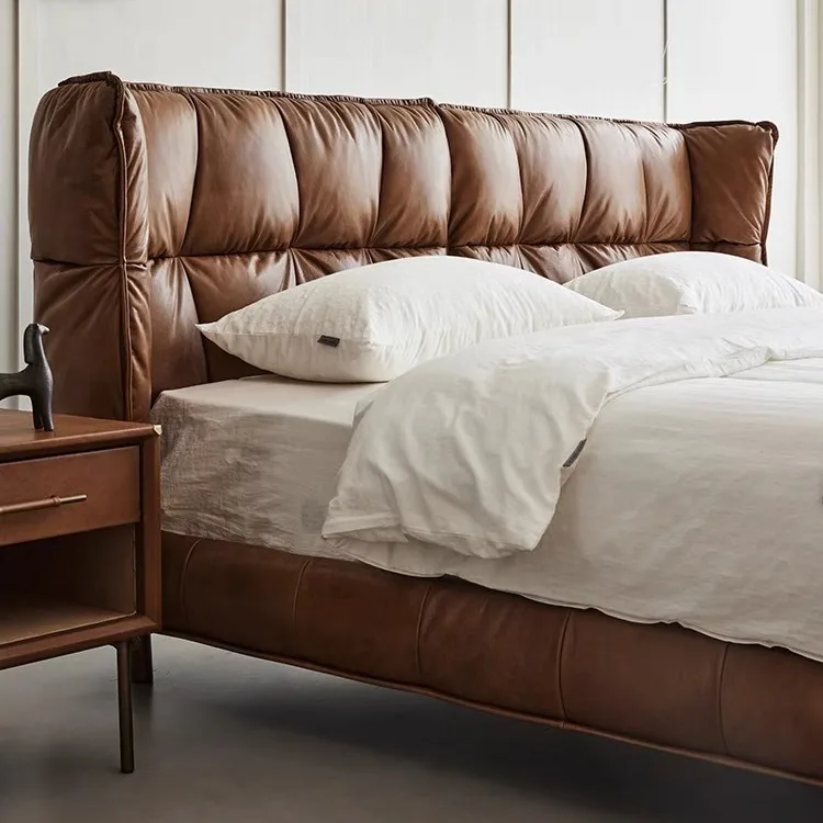 سرير جلدي، سرير زفاف بسيط وحديث، غرفة نوم رئيسية، سرير مزدوج إيطالي بسيط