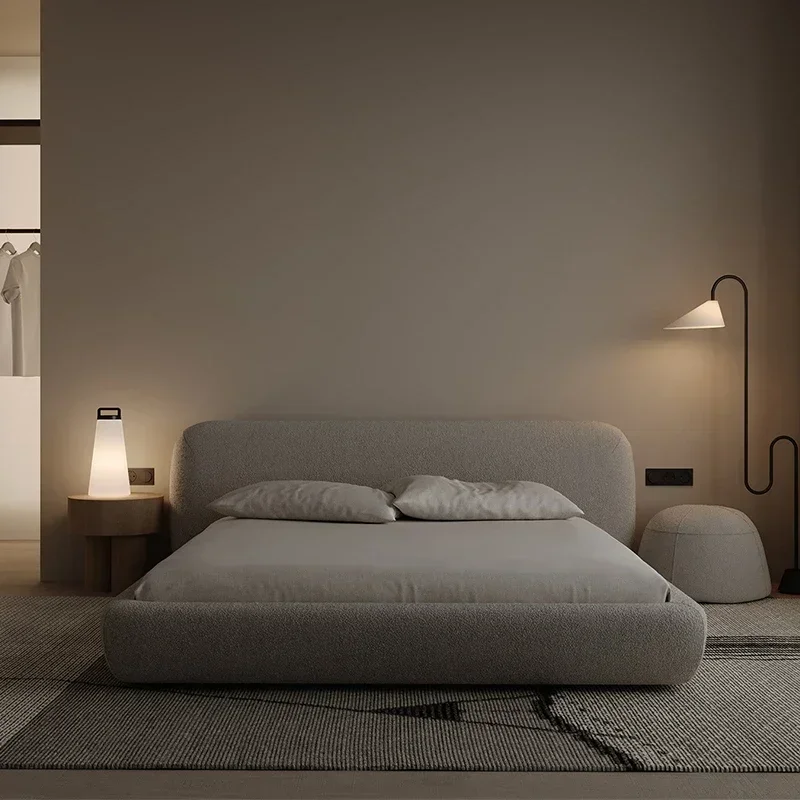 إطار سرير فاخر مزدوج حديث جماليات فندق الاسترخاء تصميم سرير بسيط مريح زفاف كامل الجسم أثاث غرفة نوم موبليس